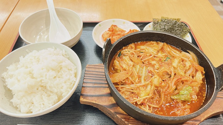 ホルモン鍋定食|グランドサウナ心斎橋のレストラン
