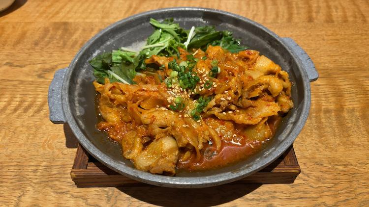 かるまるサウナ飯|豚キムチ 680円