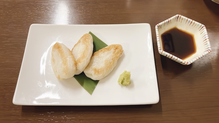 キュア国分町のレストラン|仙台名物笹かま(3枚)