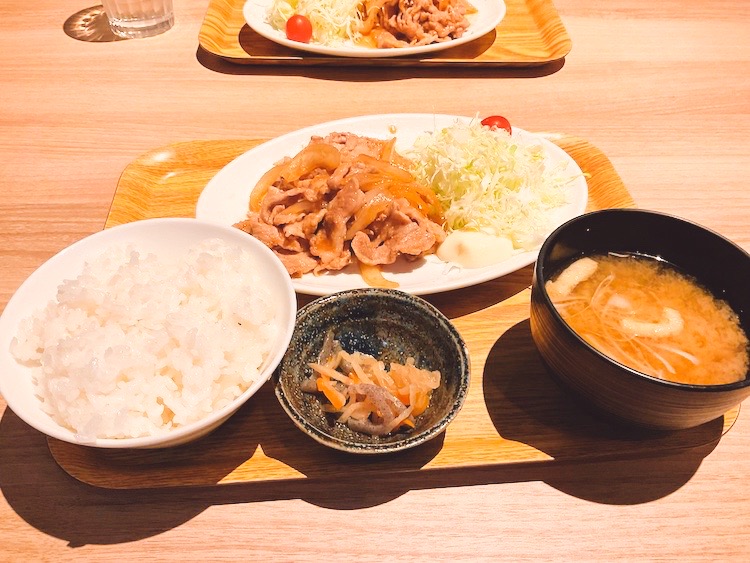 三元豚バラ肉の生姜焼き|スカイスパYOKOHAMAのレストラン