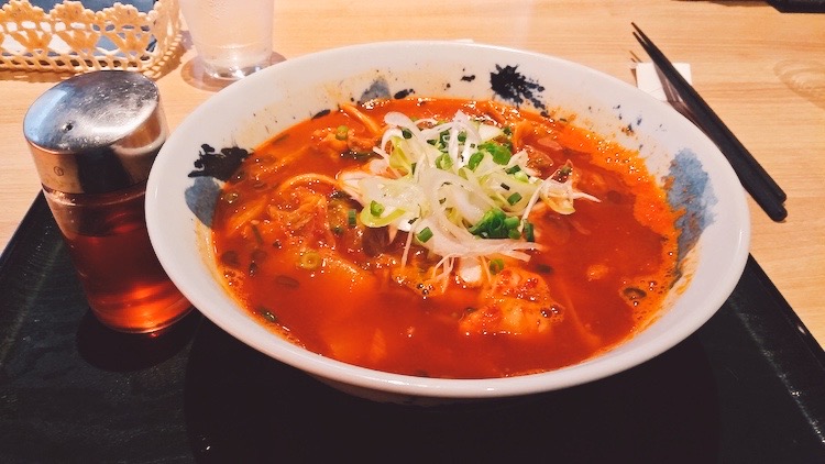 チゲ味噌旨辛ラーメン|スカイスパYOKOHAMAのレストラン