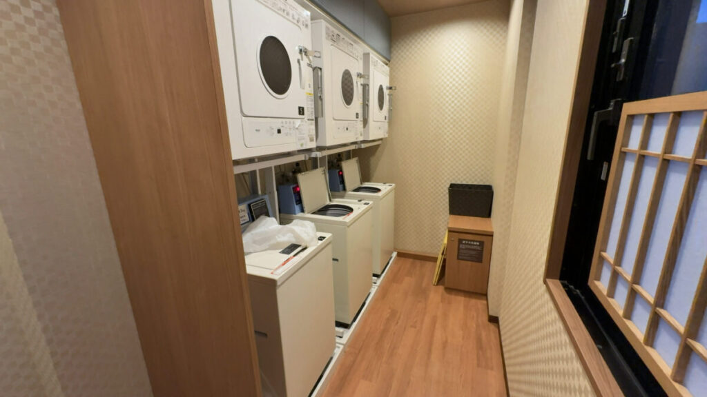 コインランドリー（10階・脱衣所内）｜香梅の湯 ドーミーイン水戸