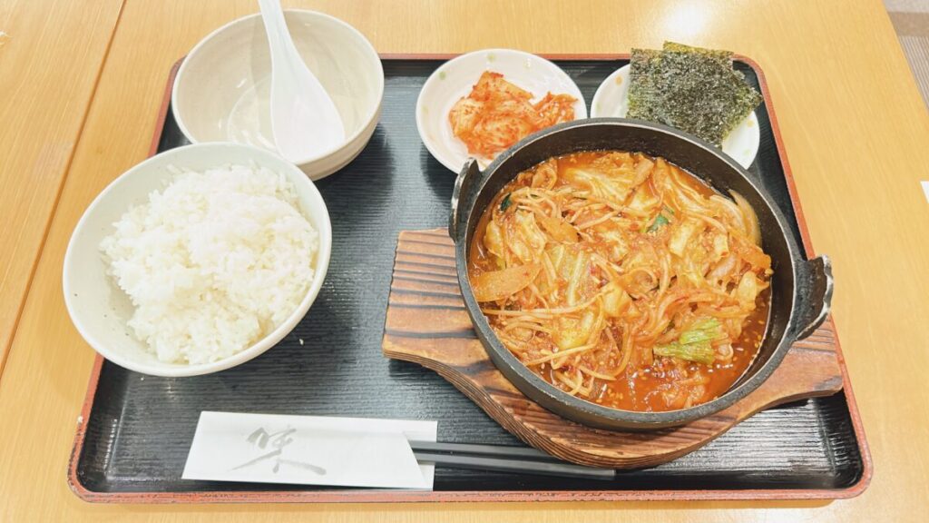 ホルモン鍋定食｜カプセル&スパ グランドサウナ心斎橋のレストラン