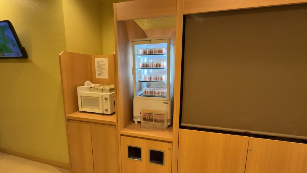 無料乳酸菌飲料（2階）｜花風の湯 御宿 野乃 なんば