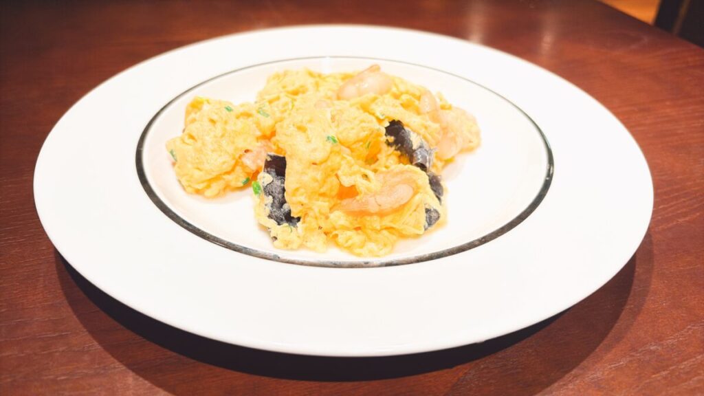 海老と卵の炒め｜テルマー湯 西麻布の食事