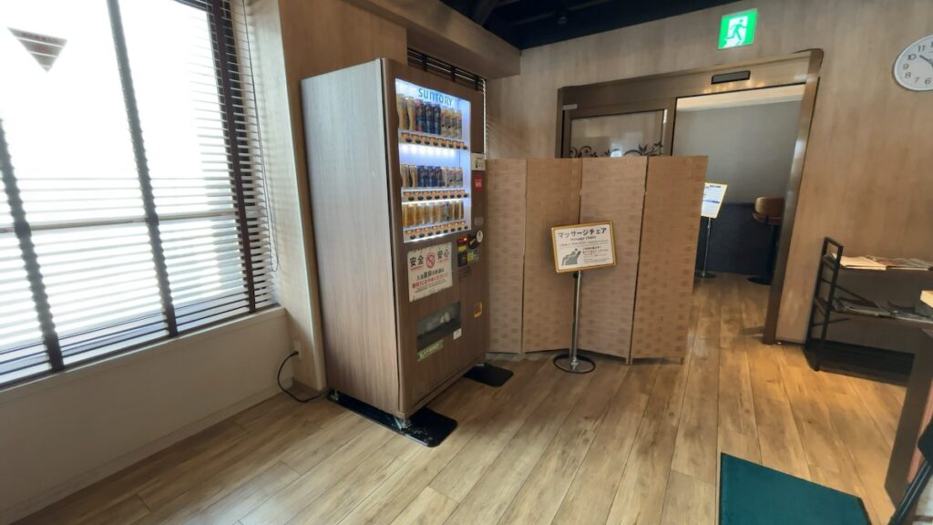 フリーラウンジの雰囲気|安心お宿 新橋汐留店の外観