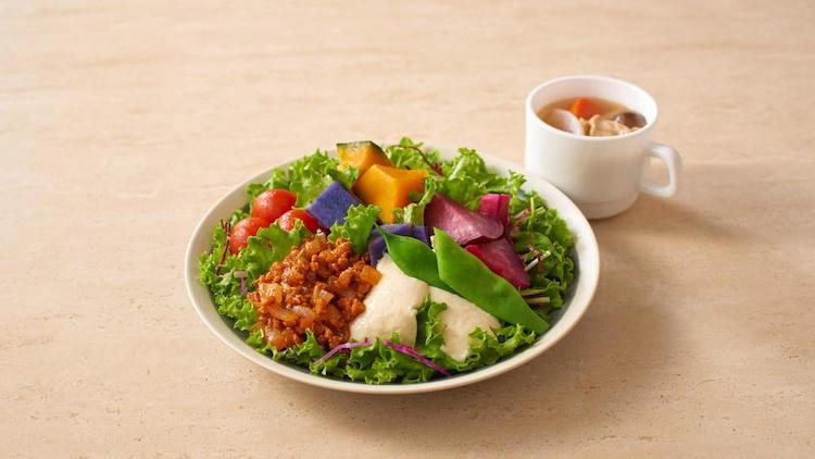 パワフルサラダ（野菜、豆腐、タコミート、温野菜）｜カンデオホテルズ南海和歌山のレストラン