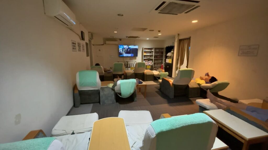 休憩エリアの雰囲気|サウナ&カプセルミナミ学芸大店
