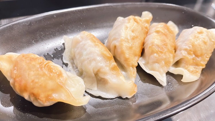餃子|サウナ&スポーツジム&岩盤浴&カプセル ミナミ立川店のレストラン