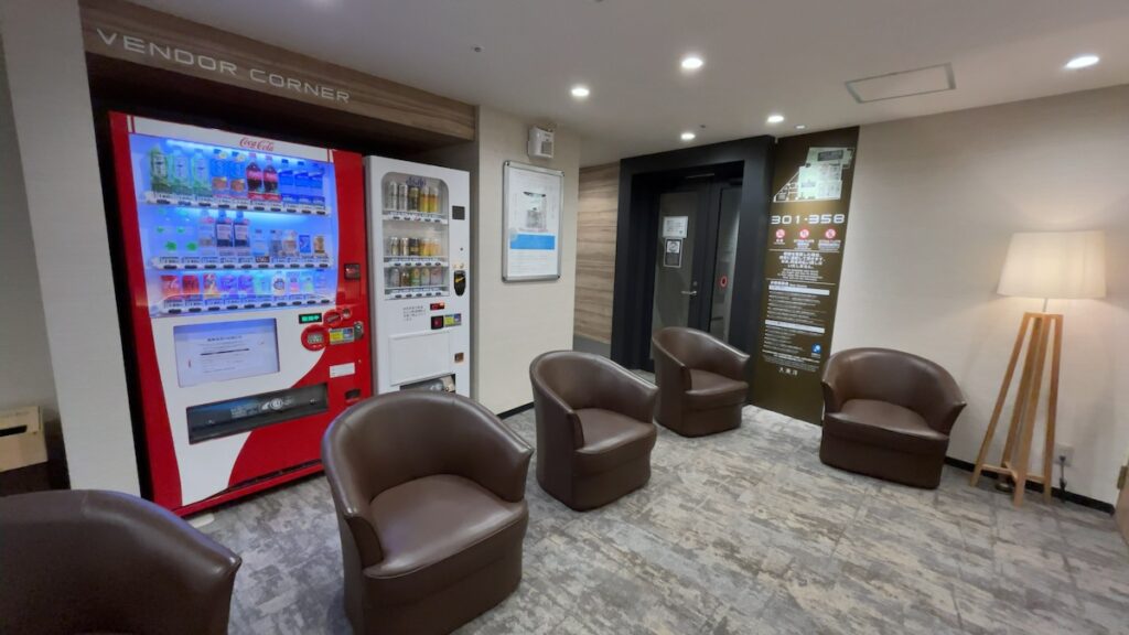 休憩エリアの雰囲気|カプセルホテル大東洋