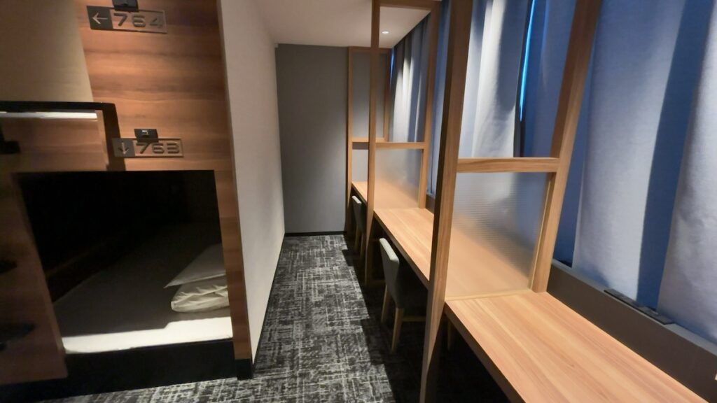 休憩エリアの雰囲気|カプセルホテル大東洋