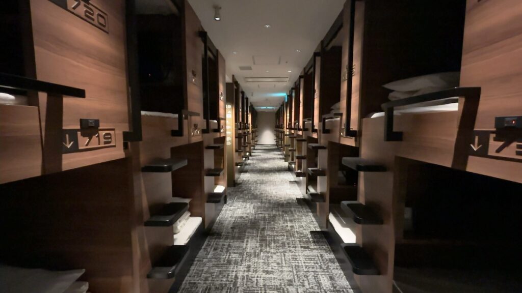 快眠カプセルルーム(カプセルホテル大東洋)