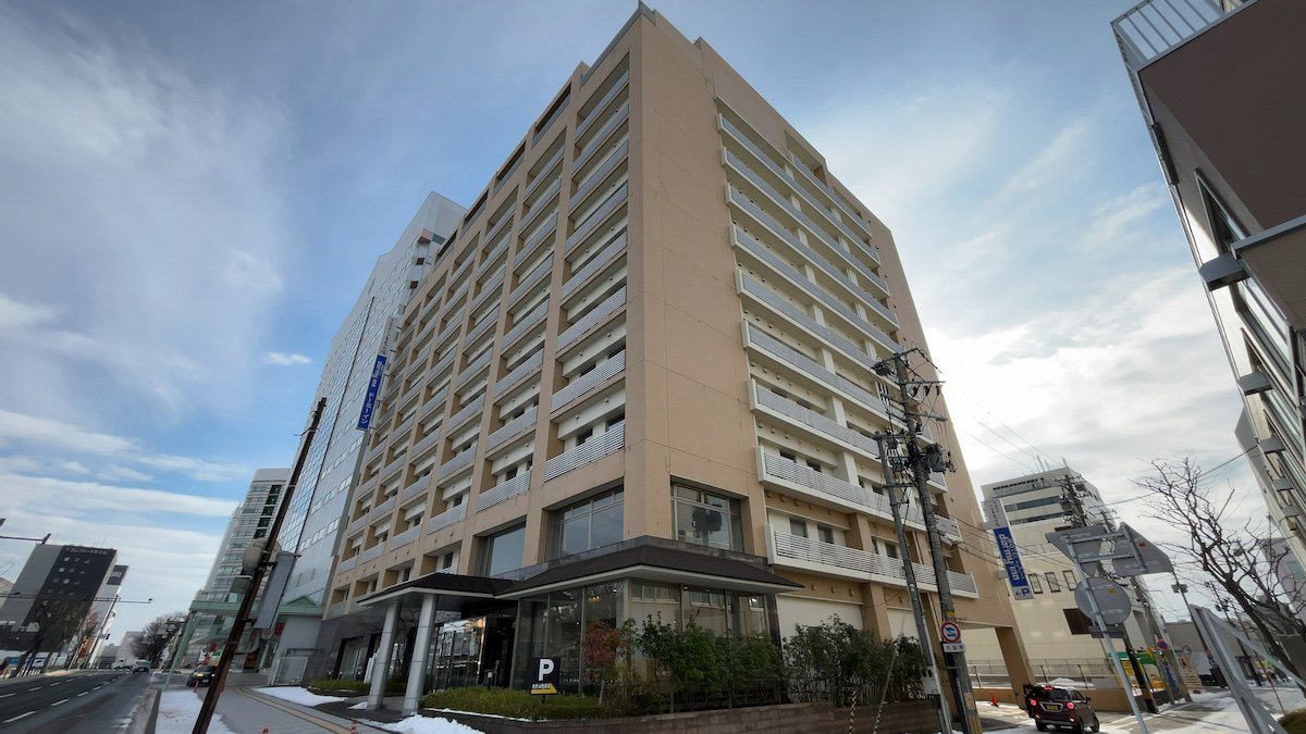 ドーミーイン秋田の外観