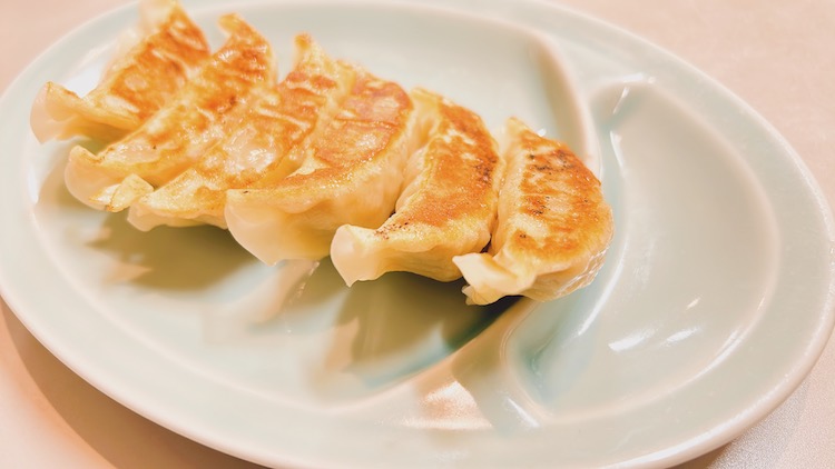 吾作ラーメン 秋田山王店の「焼餃子」|ドーミーイン秋田の場外サウナ飯