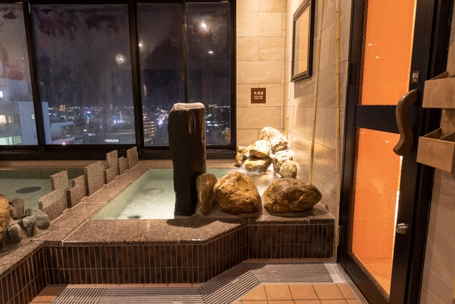 水風呂の雰囲気｜香梅の湯 ドーミーイン水戸