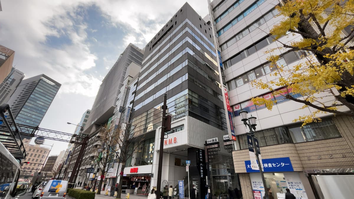 ファーストキャビン御堂筋難波の外観