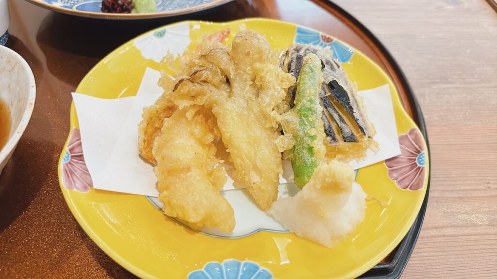 レストランの食事|ホテルクリスタルパレス