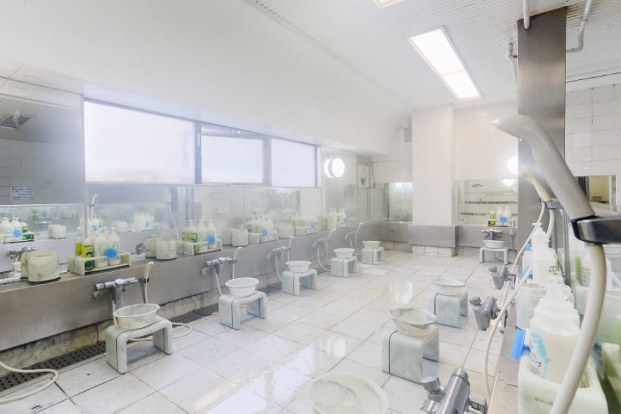 サウナ・水風呂・外気浴の雰囲気｜ホテルヒルトップ