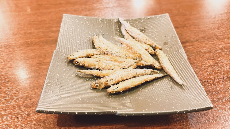 トウゴロイワシのから揚げ|横浜みなとみらい万葉倶楽部のレストラン