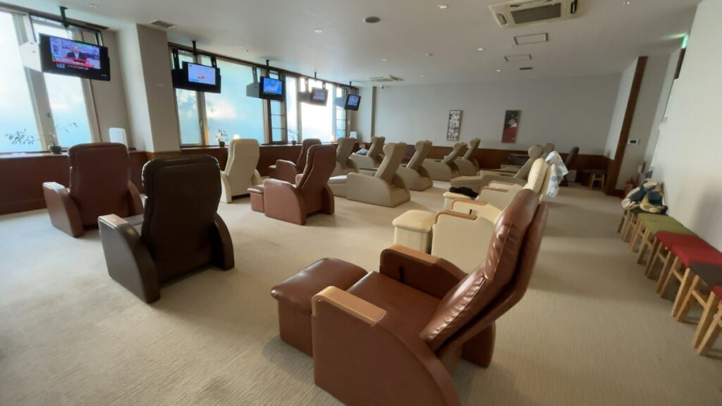 休憩エリアの雰囲気|おふろcafé湯守座