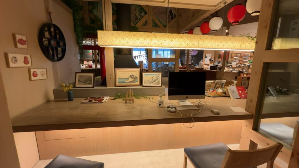 休憩エリアの雰囲気|おふろcafé湯守座