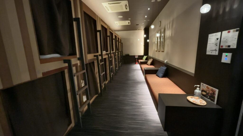 休憩エリアの雰囲気|おふろcafé湯守座