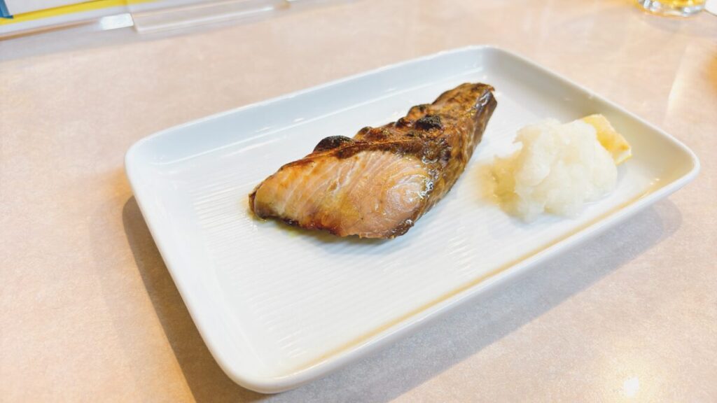 レストランの食事|レインボー本八幡店