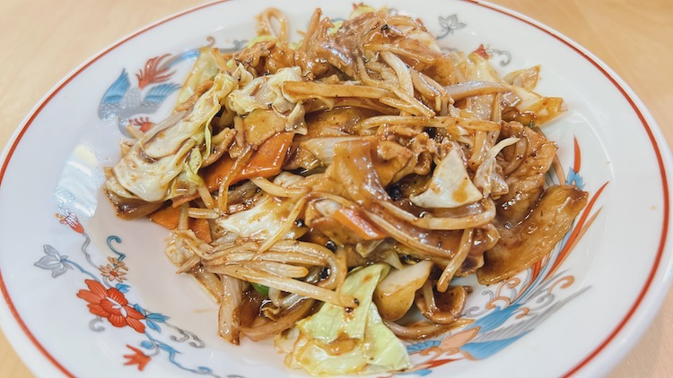 たっぷり野菜の回鍋肉定食|カプセルイン蒲田のレストラン