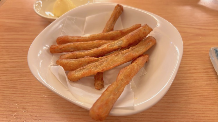 ごぼうの唐揚げ|カプセルホテル&サウナ ロスコのレストラン