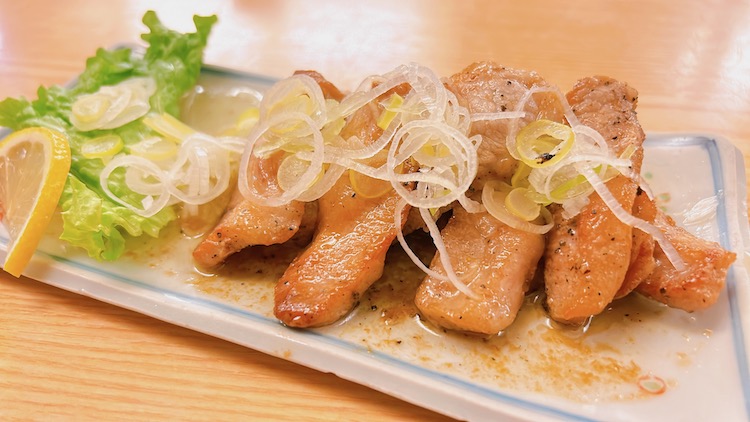 豚トロ塩焼き|カプセルホテル&サウナ ロスコのレストラン