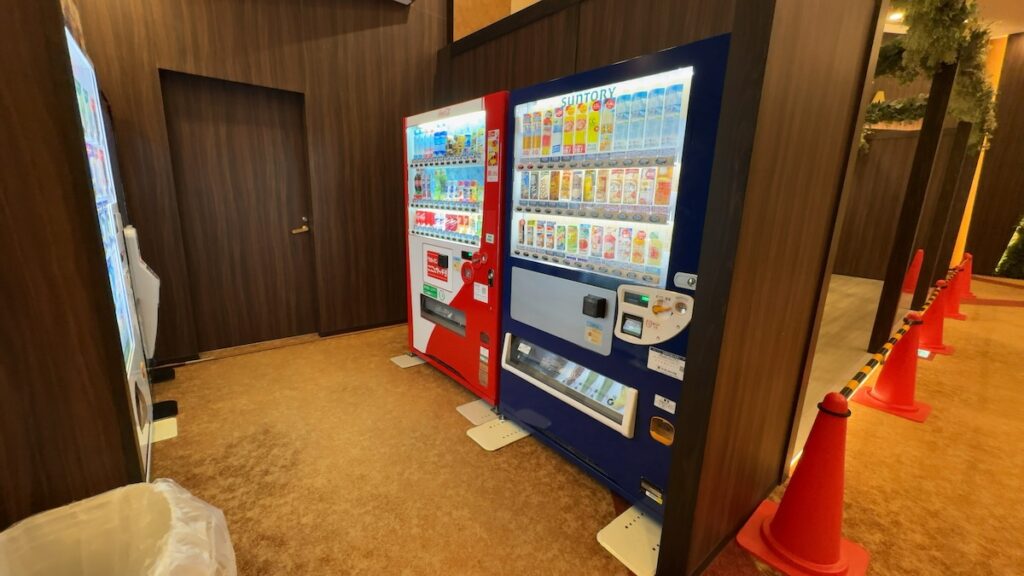 自動販売機|SPAWORLD HOTEL&RESORT