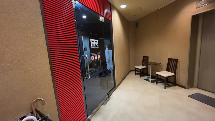 プライベートルームの入口|ウェルビー名駅