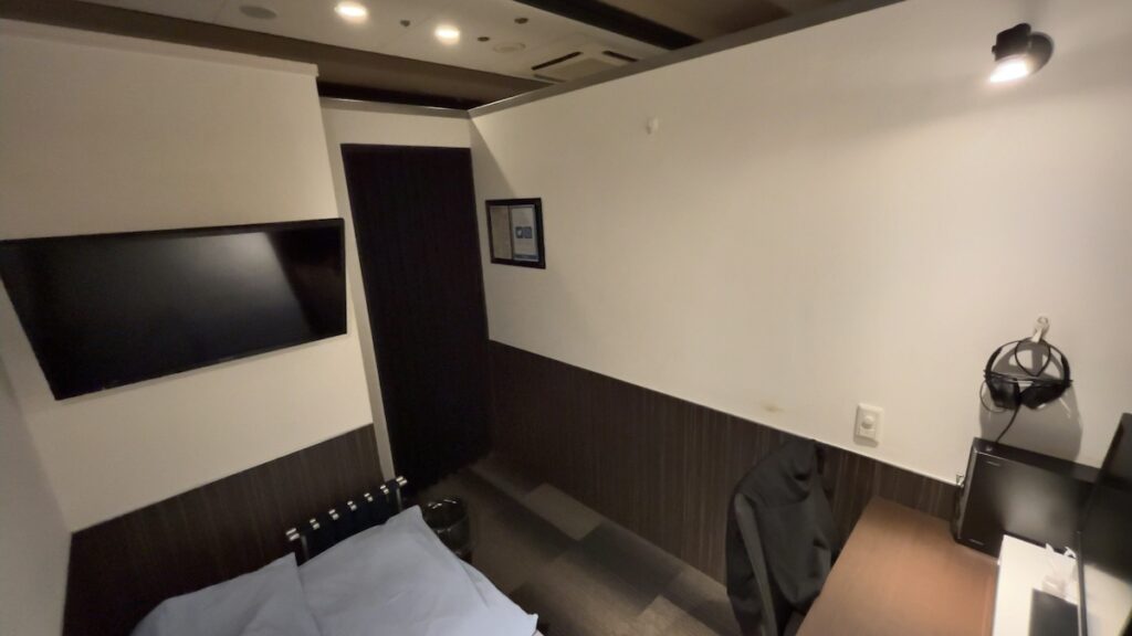 半個室（宿泊ルーム）の雰囲気｜サウナ&カプセル ウェルビー栄