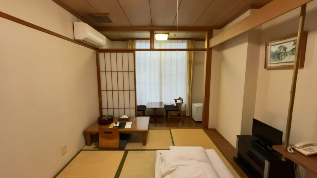 館内の雰囲気|八尾グランドホテル